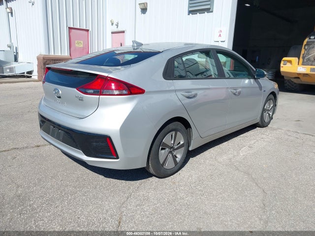 Продаж на аукціоні авто 2019 Hyundai Ioniq Hybrid Blue, vin: KMHC65LC1KU156408, номер лоту: 46302108
