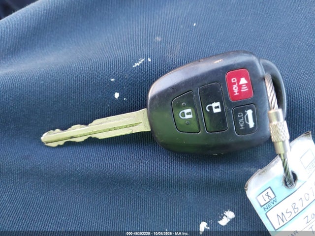 46302228 :رقم المزاد ، 2T1BURHE8GC686645 vin ، 2016 Toyota Corolla Le مزاد بيع