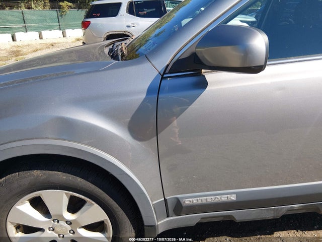 46302277 :رقم المزاد ، 4S4BRBGC8B3373777 vin ، 2011 Subaru Outback 2.5i Premium مزاد بيع