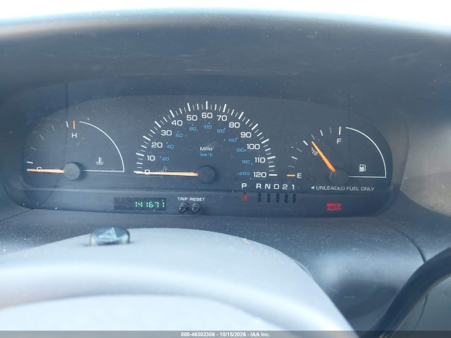 Продаж на аукціоні авто 2000 Chrysler Voyager, vin: 2C4FJ25B6YR852755, номер лоту: 46302306