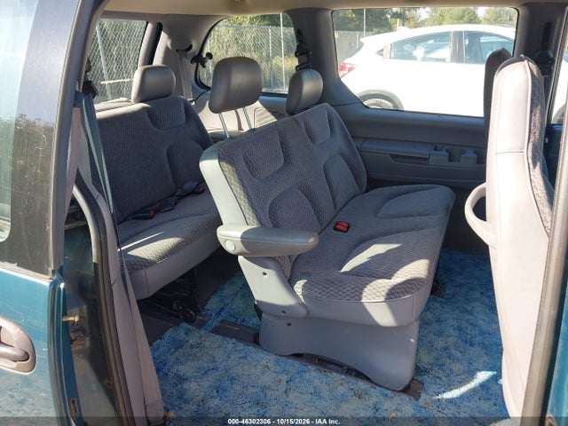 Продаж на аукціоні авто 2000 Chrysler Voyager, vin: 2C4FJ25B6YR852755, номер лоту: 46302306
