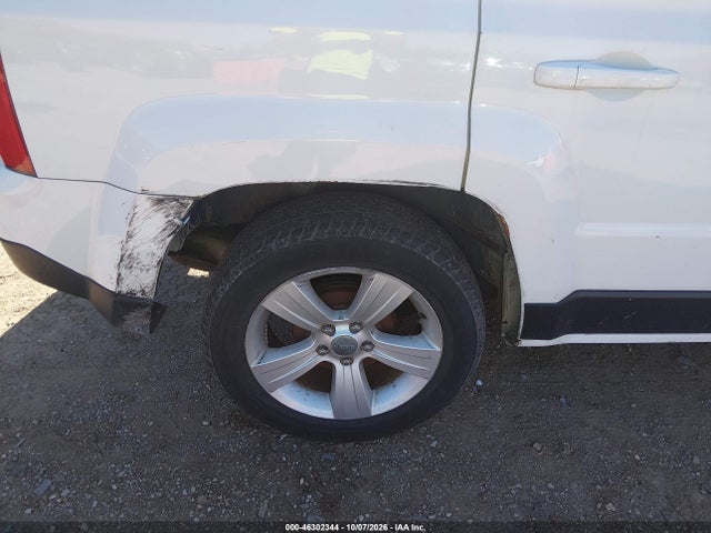 Продаж на аукціоні авто 2015 Jeep Patriot Latitude, vin: 1C4NJPFA1FD250537, номер лоту: 46302344