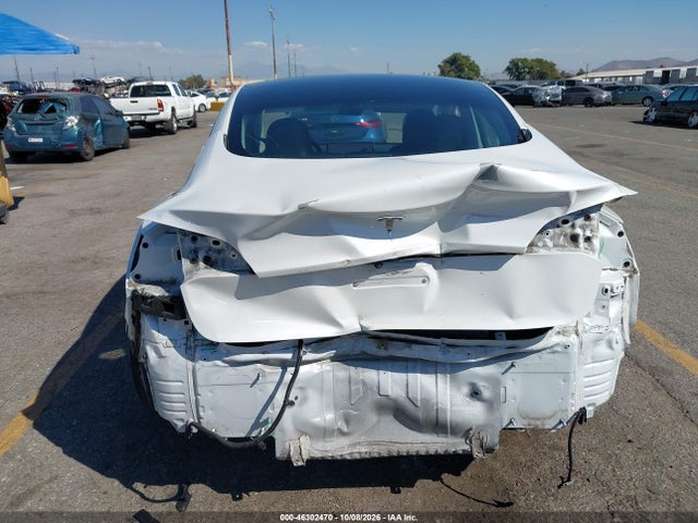 46302470 :رقم المزاد ، 5YJ3E1EA1MF013708 vin ، 2021 Tesla Model 3 Standard Range Plus Rear-wheel Drive مزاد بيع