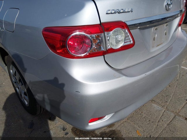 46302496 :رقم المزاد ، 2T1BU4EE0BC557640 vin ، 2011 Toyota Corolla Le مزاد بيع