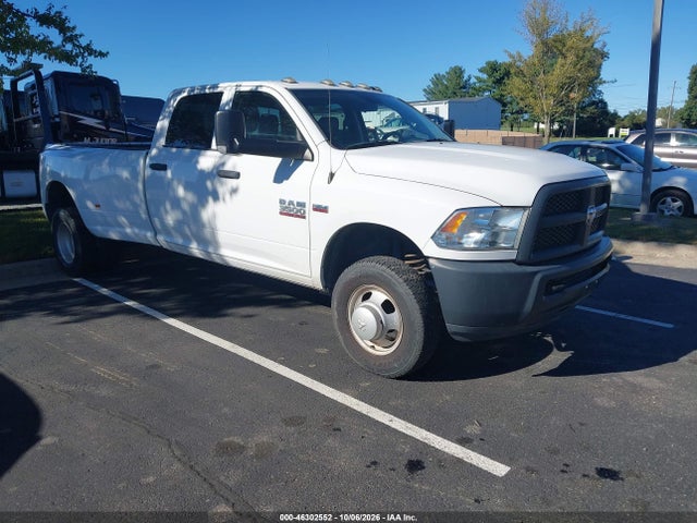 46302552 :رقم المزاد ، 3C63RRGJ2HG703507 vin ، 2017 Ram 3500 Tradesman  4x4 8' Box مزاد بيع