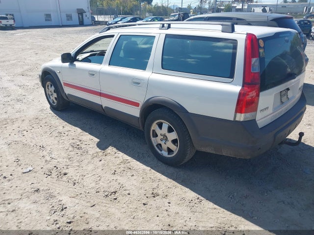 2001 Volvo V70 Xc მანქანა იყიდება აუქციონზე, vin: YV1SZ58D811007321, აუქციონის ნომერი: 46302596
