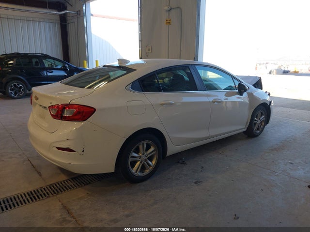 Chevrolet Cruze Lt Auto 2018 1G1BE5SM7J7114876 Image 4