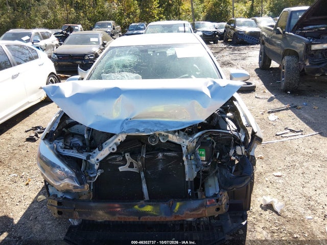 2015 Toyota Corolla Le მანქანა იყიდება აუქციონზე, vin: 2T1BURHE2FC423971, აუქციონის ნომერი: 46302737
