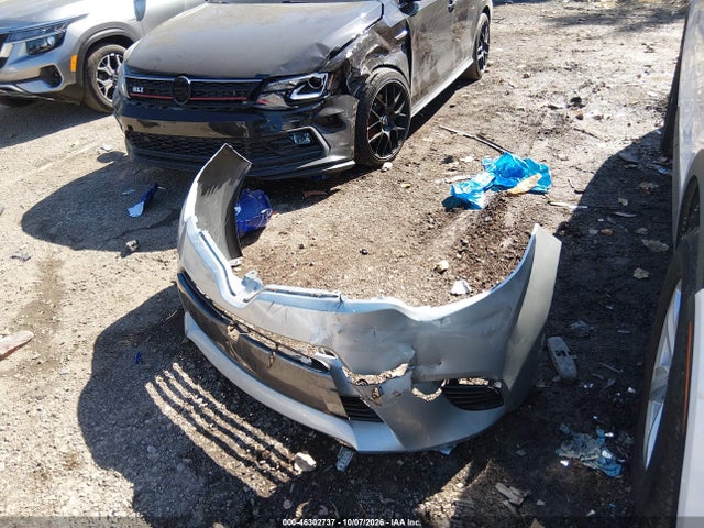 2015 Toyota Corolla Le მანქანა იყიდება აუქციონზე, vin: 2T1BURHE2FC423971, აუქციონის ნომერი: 46302737