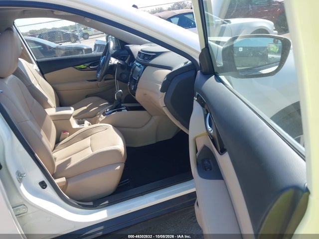 46302832 :رقم المزاد ، 5N1AT2MT9HC847617 vin ، 2017 Nissan Rogue Sl مزاد بيع