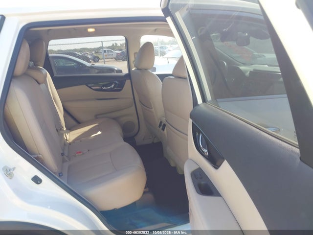 46302832 :رقم المزاد ، 5N1AT2MT9HC847617 vin ، 2017 Nissan Rogue Sl مزاد بيع