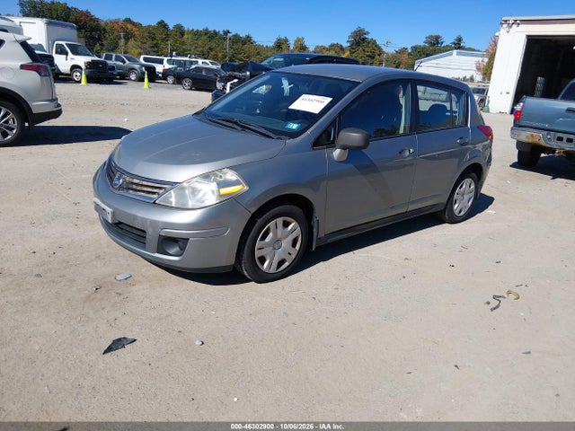 46302900 :رقم المزاد ، 3N1BC1CPXAL463169 vin ، 2010 Nissan Versa 1.8s مزاد بيع