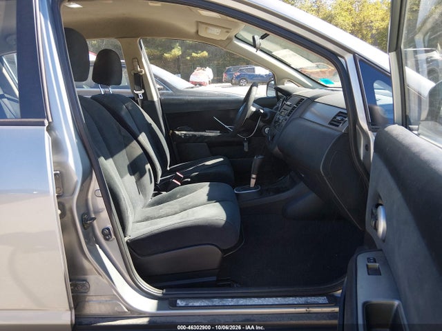 46302900 :رقم المزاد ، 3N1BC1CPXAL463169 vin ، 2010 Nissan Versa 1.8s مزاد بيع