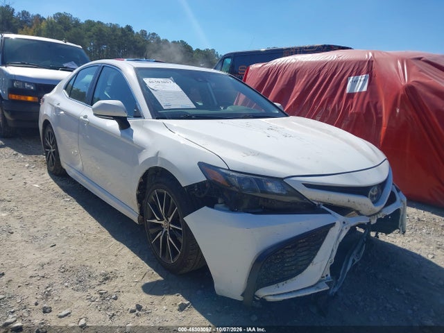 46303057 :رقم المزاد ، 4T1S31AK4NU571766 vin ، 2022 Toyota Camry Se Hybrid مزاد بيع