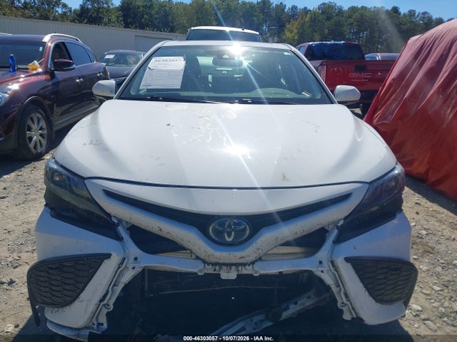 Продаж на аукціоні авто 2022 Toyota Camry Se Hybrid, vin: 4T1S31AK4NU571766, номер лоту: 46303057