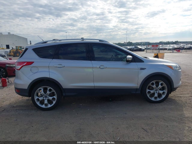 46303100 :رقم المزاد ، 1FMCU0JX9GUB96676 vin ، 2016 Ford Escape Titanium مزاد بيع