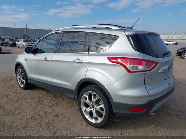 46303100 :رقم المزاد ، 1FMCU0JX9GUB96676 vin ، 2016 Ford Escape Titanium مزاد بيع