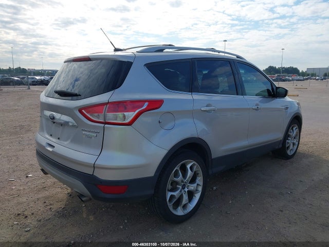46303100 :رقم المزاد ، 1FMCU0JX9GUB96676 vin ، 2016 Ford Escape Titanium مزاد بيع
