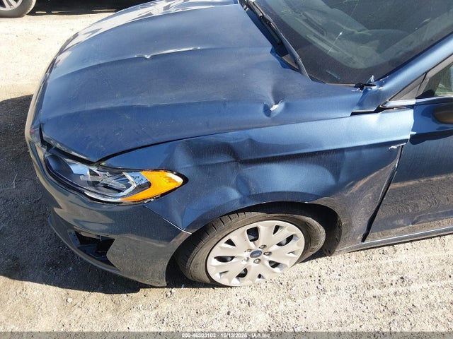 46303103 :رقم المزاد ، 3FA6P0G72KR166098 vin ، 2019 Ford Fusion S مزاد بيع