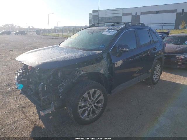 46303106 :رقم المزاد ، 2T3C1RFV8RW301061 vin ، 2024 Toyota Rav4 Xle Premium مزاد بيع