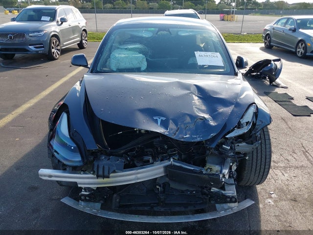 46303264 :رقم المزاد ، 5YJ3E1EA2NF331516 vin ، 2022 Tesla Model 3 Rear-wheel Drive مزاد بيع