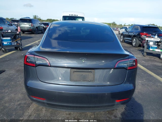 46303264 :رقم المزاد ، 5YJ3E1EA2NF331516 vin ، 2022 Tesla Model 3 Rear-wheel Drive مزاد بيع