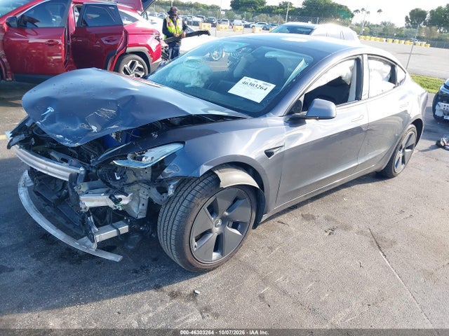 46303264 :رقم المزاد ، 5YJ3E1EA2NF331516 vin ، 2022 Tesla Model 3 Rear-wheel Drive مزاد بيع