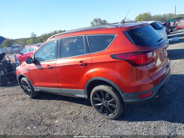 Продажа на аукционе авто 2019 Ford Escape Se, vin: 1FMCU9GD6KUB09648, номер лота: 46303342