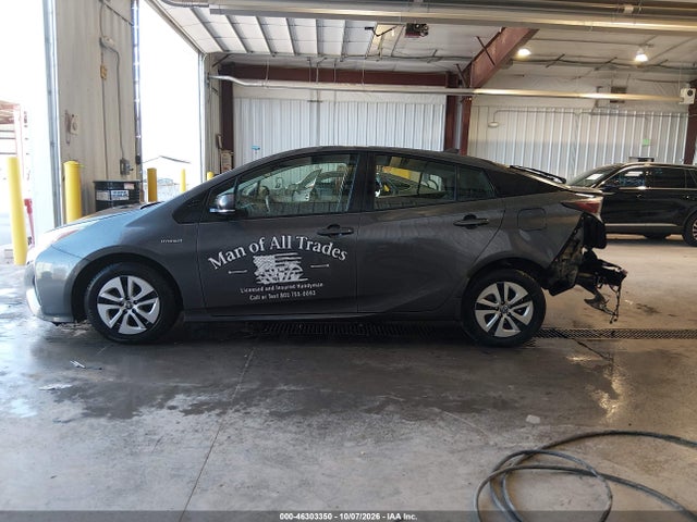 Продаж на аукціоні авто 2017 Toyota Prius Three, vin: JTDKARFU0H3042747, номер лоту: 46303350
