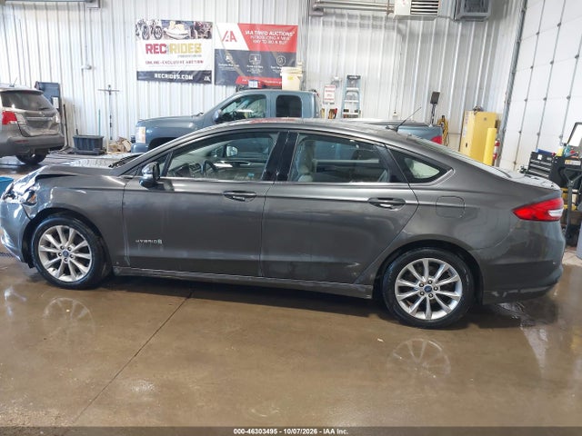 Продажа на аукционе авто 2017 Ford Fusion Hybrid Se, vin: 3FA6P0LUXHR287000, номер лота: 46303495