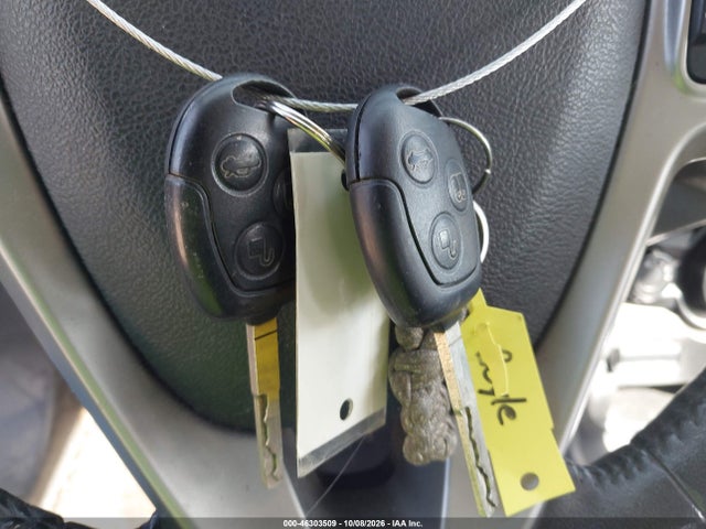 2013 Ford Fiesta Se მანქანა იყიდება აუქციონზე, vin: 3FADP4BJ2DM173263, აუქციონის ნომერი: 46303509