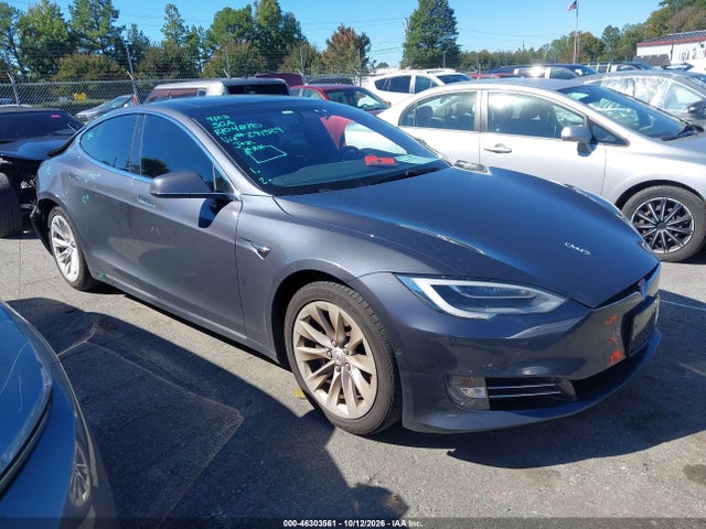 2018 Tesla Model S 100d/75d/p100d მანქანა იყიდება აუქციონზე, vin: 5YJSA1E27JF291329, აუქციონის ნომერი: 46303561