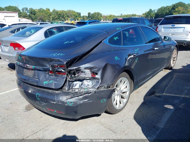 2018 Tesla Model S 100d/75d/p100d მანქანა იყიდება აუქციონზე, vin: 5YJSA1E27JF291329, აუქციონის ნომერი: 46303561