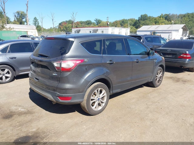 Продажа на аукционе авто 2017 Ford Escape Se, vin: 1FMCU9GD7HUA37044, номер лота: 46303770