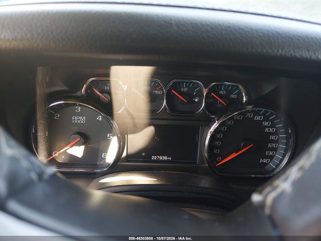 Aukcja sprzedaży 2015 Chevrolet Suburban 1500 Lt, vin: 1GNSCJKC3FR627705, numer aukcji: 46303808