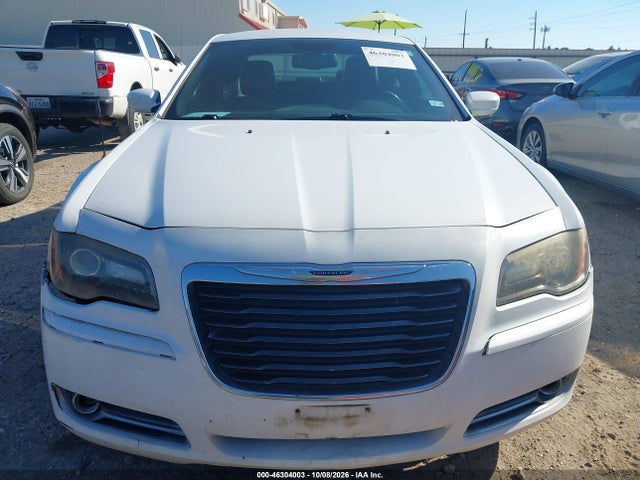 46304003 :رقم المزاد ، 2C3CCABG4EH181244 vin ، 2014 Chrysler 300 300s مزاد بيع