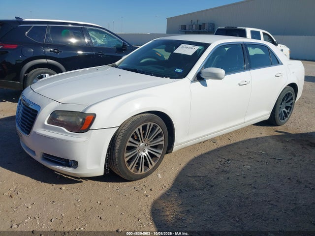 46304003 :رقم المزاد ، 2C3CCABG4EH181244 vin ، 2014 Chrysler 300 300s مزاد بيع