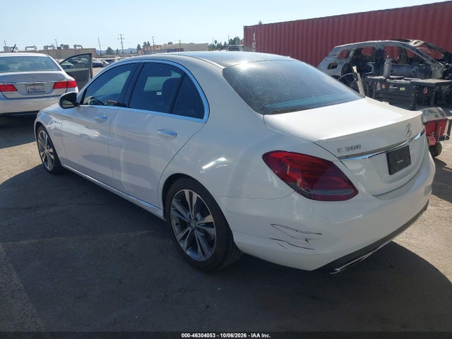 55SWF4JB1FU066260 Mercedes-Benz C 300