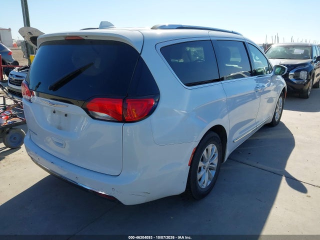 2019 Chrysler Pacifica Touring L მანქანა იყიდება აუქციონზე, vin: 2C4RC1BG0KR505799, აუქციონის ნომერი: 46304093