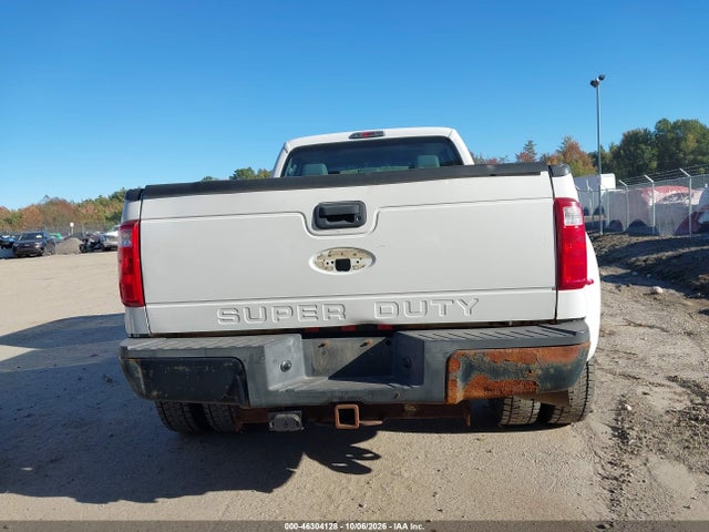 46304128 :رقم المزاد ، 1FT8W4DT1FEB46318 vin ، 2015 Ford F-450 Xl مزاد بيع