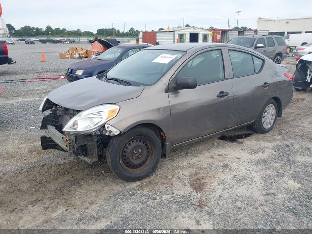 2014 Nissan Versa 1.6 S+ მანქანა იყიდება აუქციონზე, vin: 3N1CN7AP2EL824694, აუქციონის ნომერი: 46304143