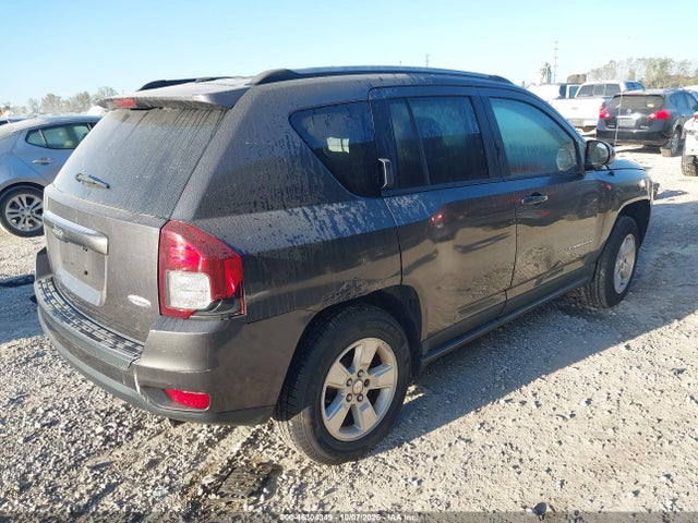 46304349 :رقم المزاد ، 1C4NJCEA9HD206959 vin ، 2017 Jeep Compass Latitude Fwd مزاد بيع