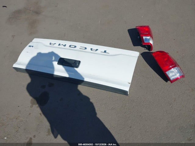 3TMAZ5CN1GM020974 Toyota Tacoma Sr5 V6