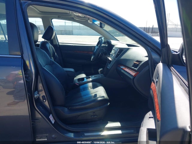 46304567 :رقم المزاد ، 4S3BMBK66A3244665 vin ، 2010 Subaru Legacy 2.5i Limited مزاد بيع