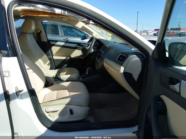 2014 Volkswagen Jetta 1.8t Se მანქანა იყიდება აუქციონზე, vin: 3VWD07AJ1EM223361, აუქციონის ნომერი: 46304598