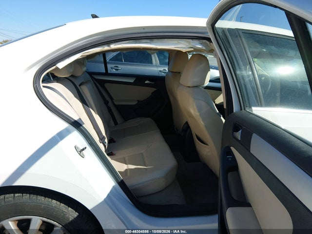 2014 Volkswagen Jetta 1.8t Se მანქანა იყიდება აუქციონზე, vin: 3VWD07AJ1EM223361, აუქციონის ნომერი: 46304598
