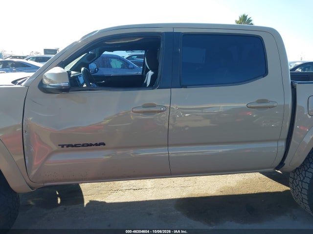3TMAZ5CN8KM111698 Toyota Tacoma Trd Sport