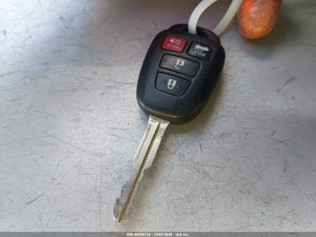 46304724 :رقم المزاد ، 2T1BURHE4JC086406 vin ، 2018 Toyota Corolla Le مزاد بيع
