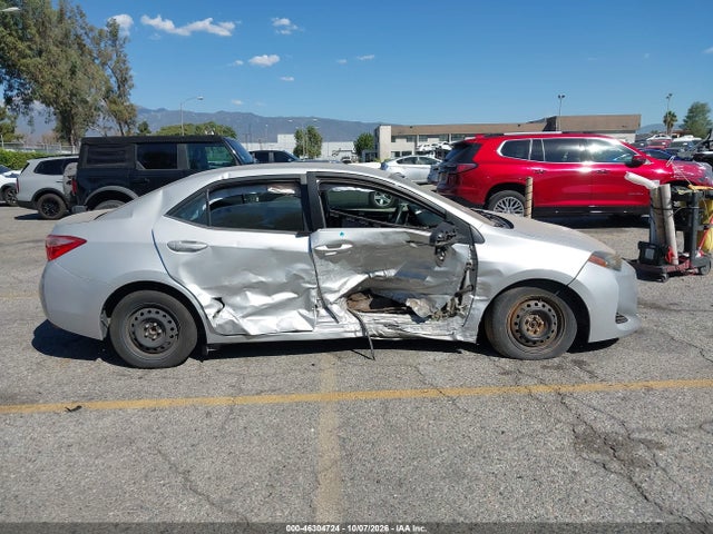 46304724 :رقم المزاد ، 2T1BURHE4JC086406 vin ، 2018 Toyota Corolla Le مزاد بيع