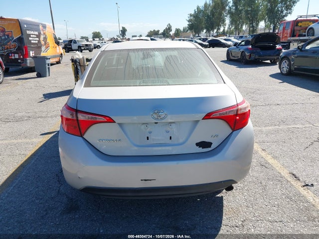 46304724 :رقم المزاد ، 2T1BURHE4JC086406 vin ، 2018 Toyota Corolla Le مزاد بيع